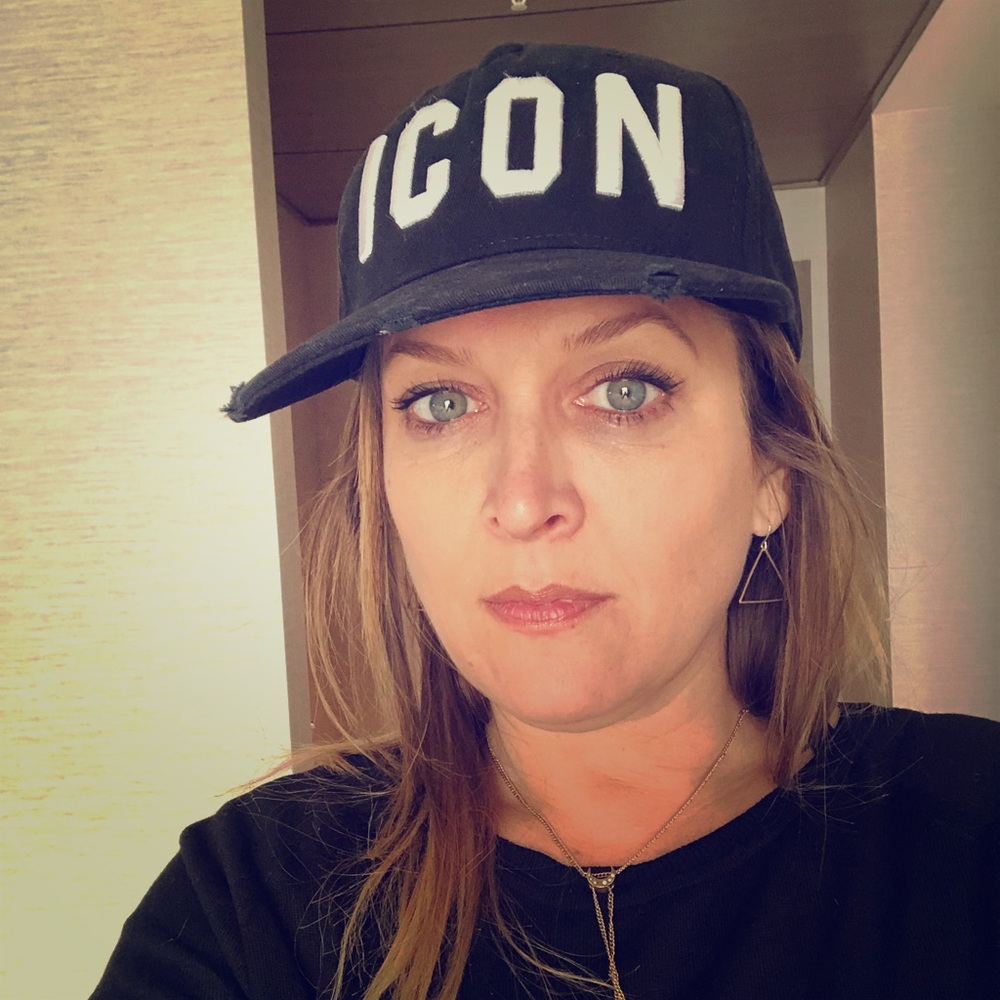 Meet your Posher, Tamara!